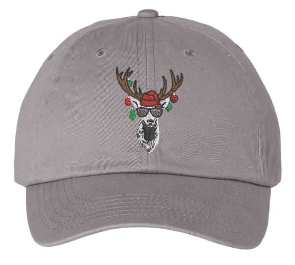 Christmas Reindeer Baseball Cap with Embroidered Funny Reindeer Wearing Sunglasses and Antlers Adorned with Christmas Tree Ornaments – Festive and Playful Holiday Headwear.